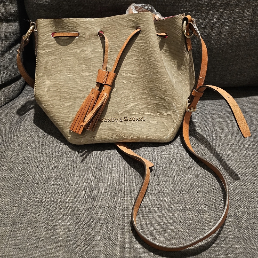 Dooney & Bourke Bucket bag
